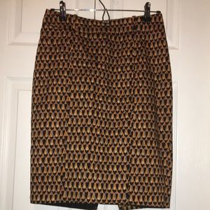 Lovely fitted skirt